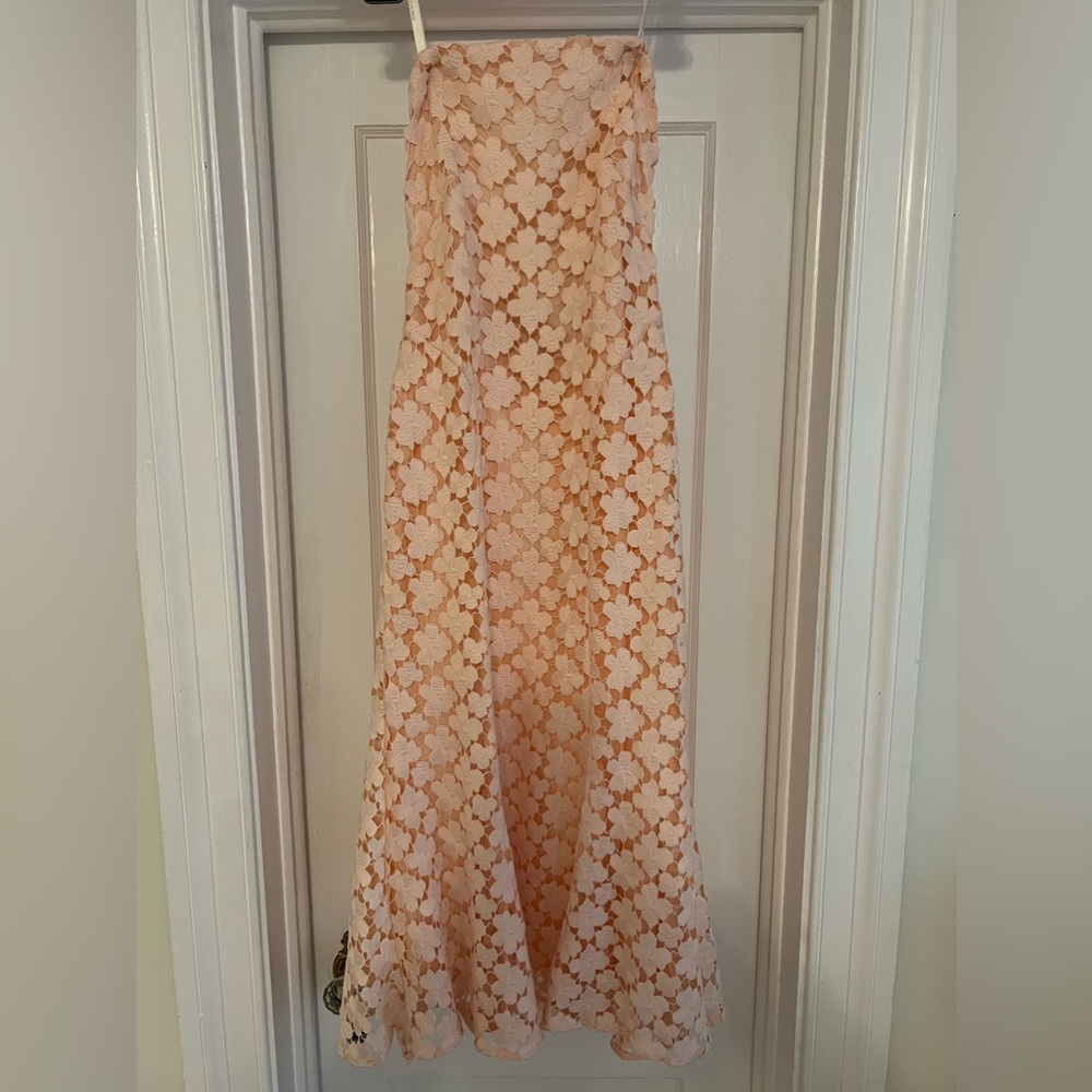 Shoshanna pink strapless floral lace midi dress. Size 0.
